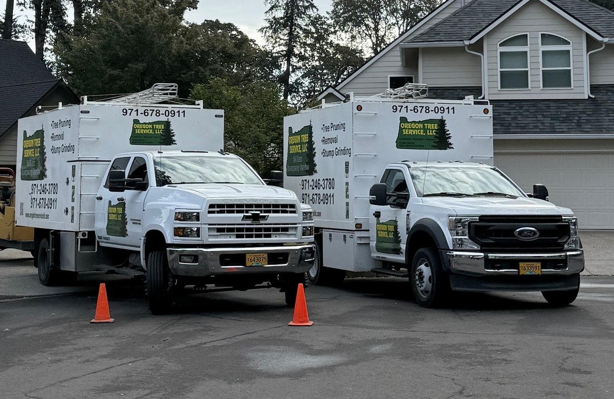Oregon Tree Service, LLC trucks